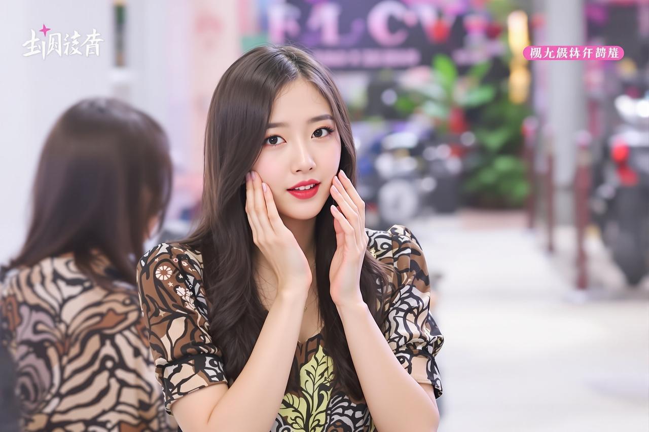 吃瓜网海角 - 某女星片场花絮视频流出，私下性格大揭秘